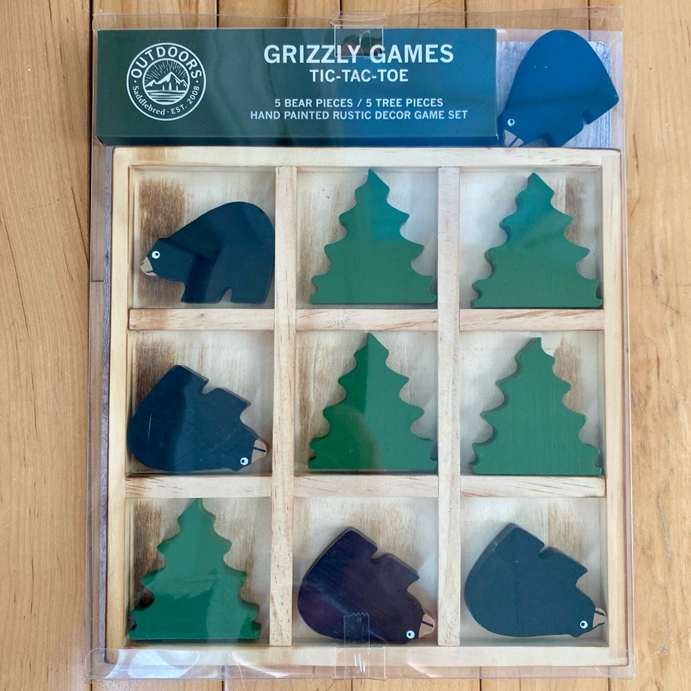 Saddlebred Grizzly Games Tic-Tac-Toe Set